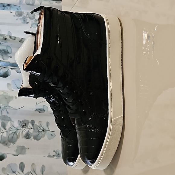 Black boots size 12 - Picture 2 of 4